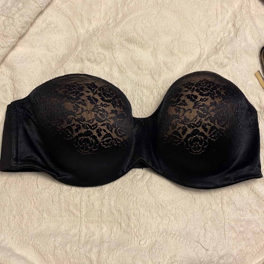 SOMA Black Lace Bra Size 38 DDD Stunning Support Strapless